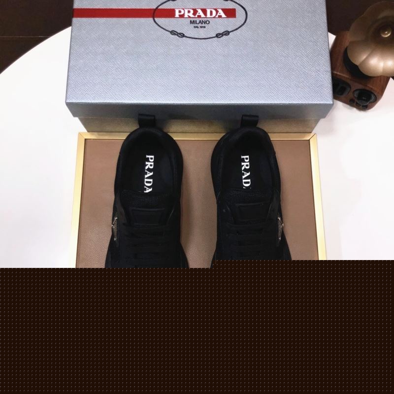 Pra*a sneakers